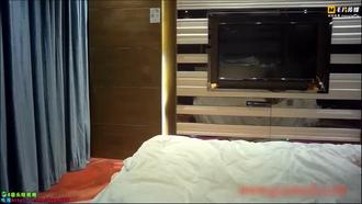  与175身高音乐系女教师酒店啪啪！ 