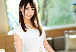 LUXU-1214  豪華電視1205 年僅24歲的美容美髮店主現身！換上迷人的內衣，在美麗的身體上塗抹油，向演員炫耀迷人的按摩！我對著生氣的大雞巴開心地笑了，還射了很多次！